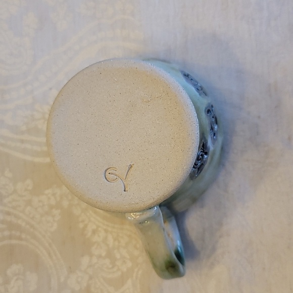 Studio Art Pottery Handmade Mug Set - Green Turtles - 5 Pieces - Picture 13 of 14